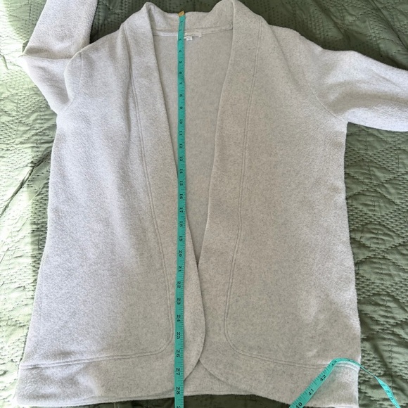Haven Well Within Women's Gray Cardigan - Picture 5 of 5